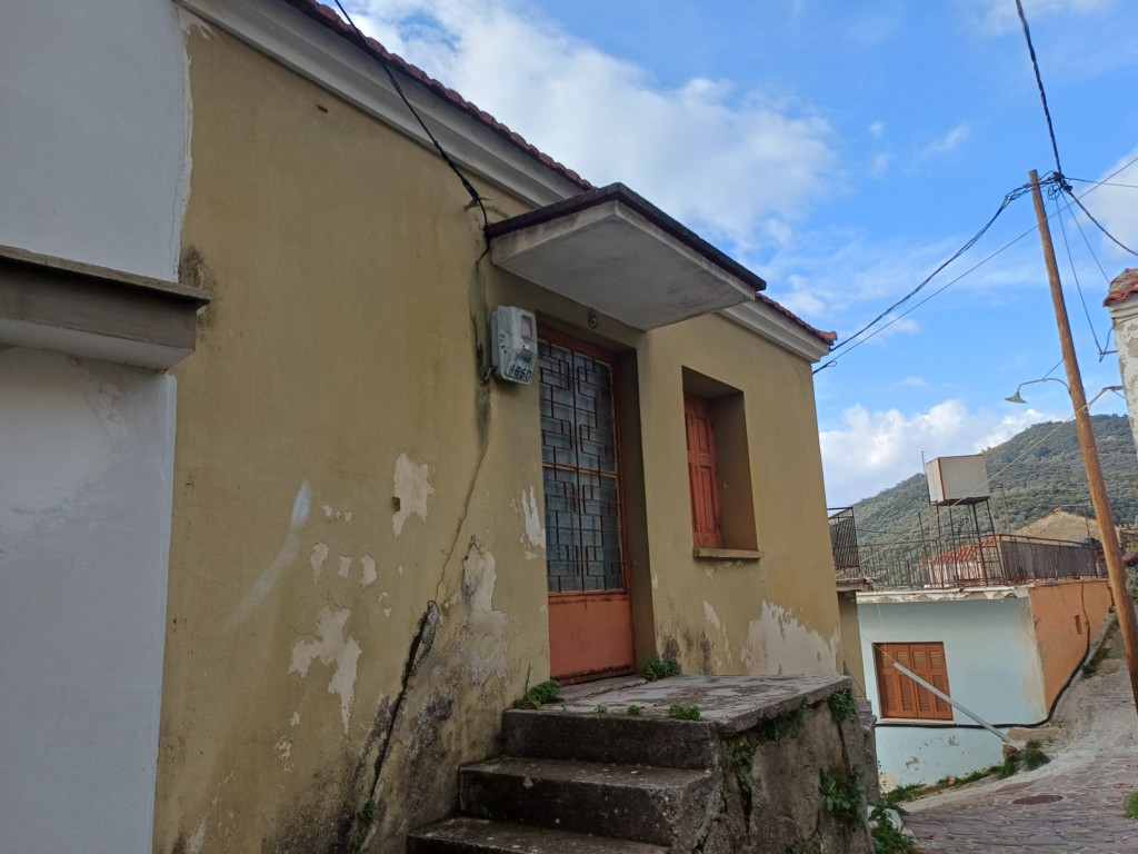 Πώληση Μονοκατοικίας Λουτρά Αγγελία 17504